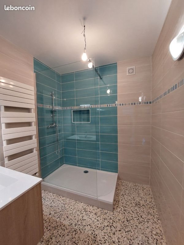 Appartement à louer, 102m², Alès