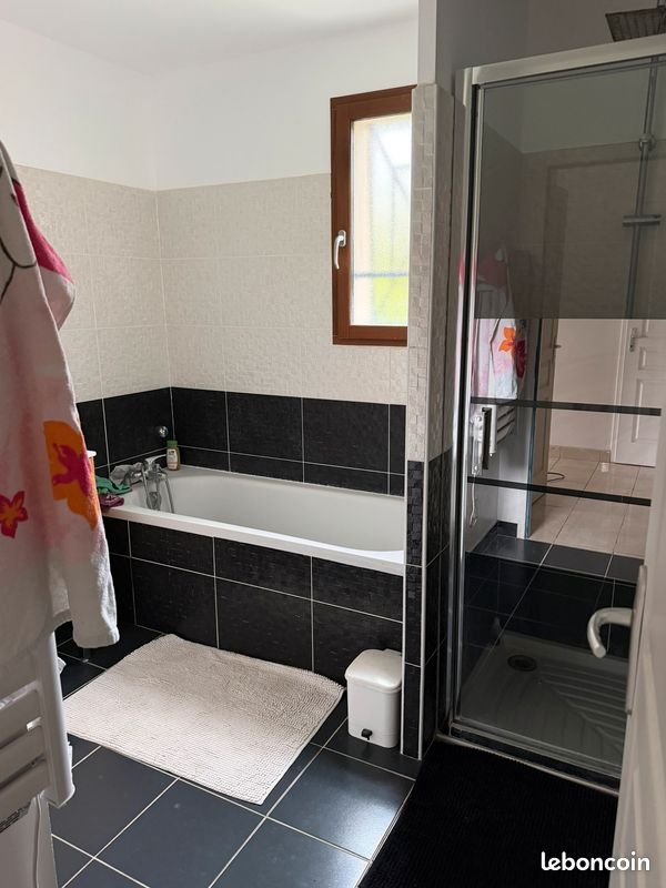Maison à vendre, 108m², Sainte-Catherine-de-Fierbois