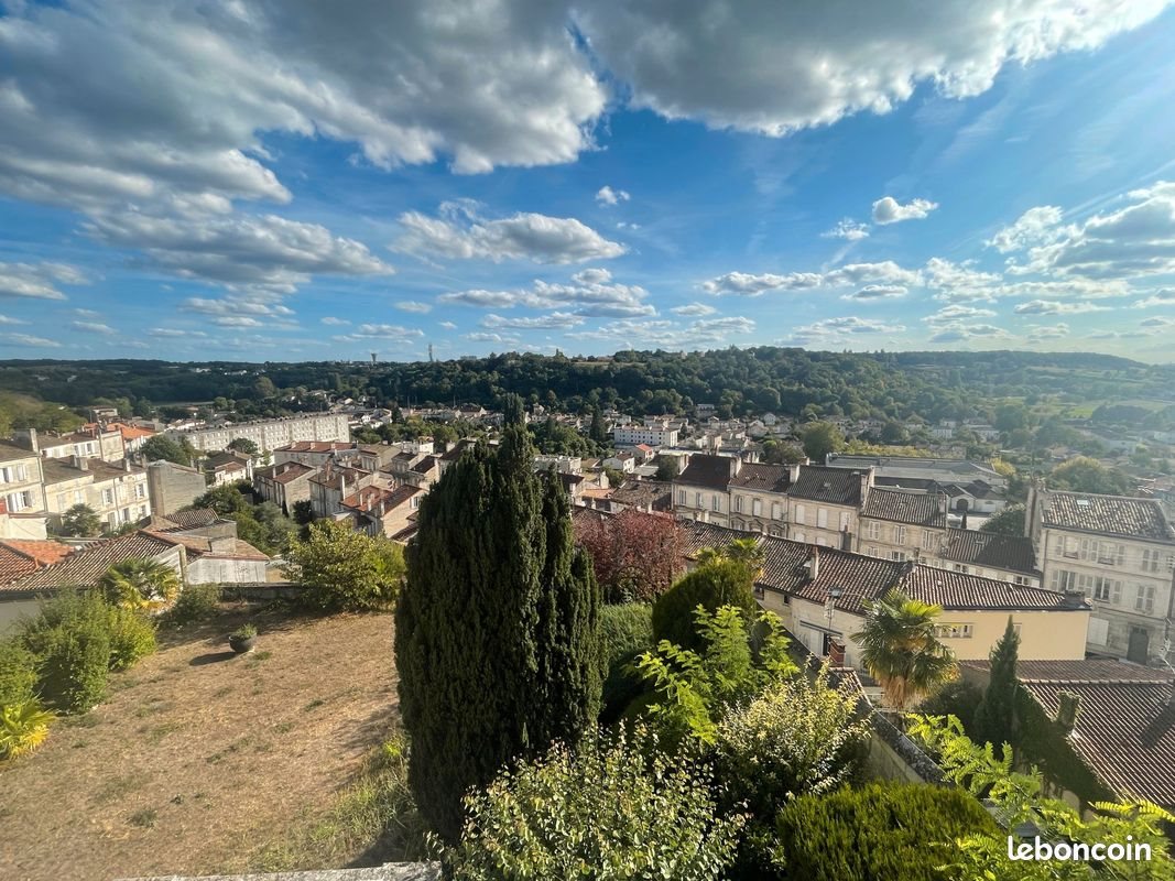 Appartement à louer, 55m², Angoulême