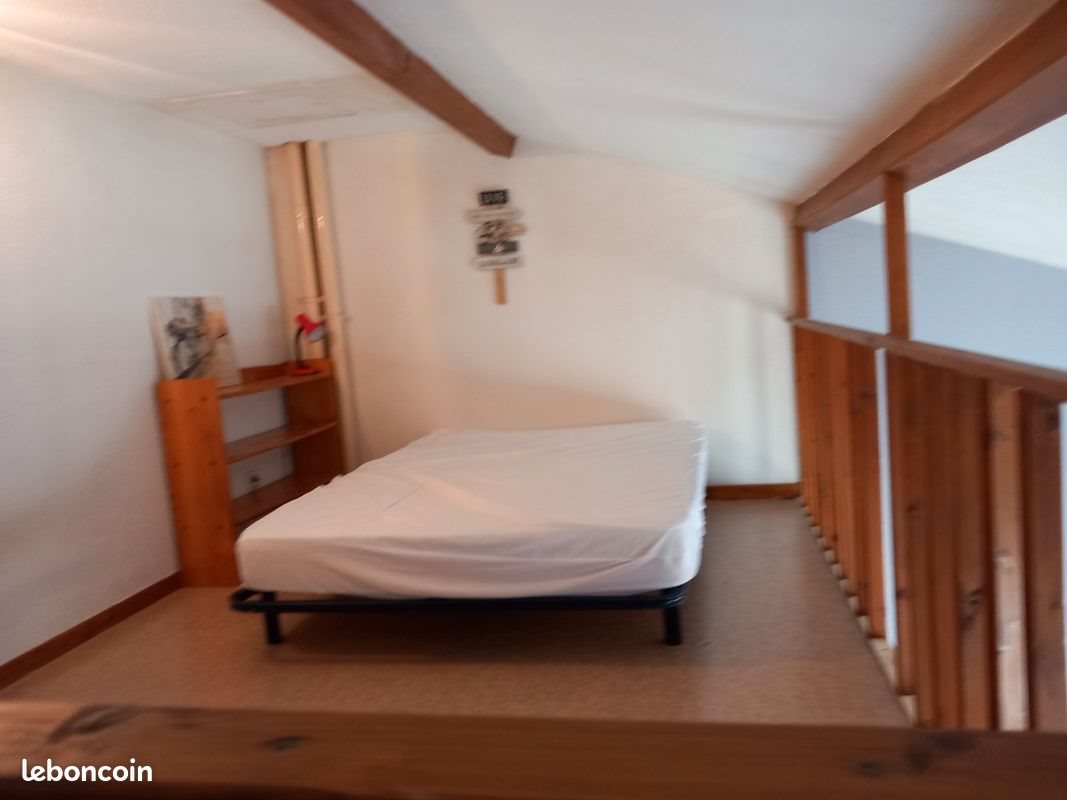 Appartement à louer, 29m², Aubenas