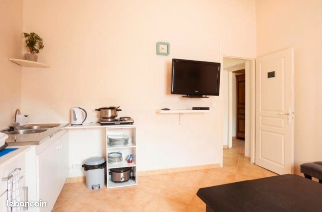 Appartement à louer, 40m², Peyrolles-en-Provence