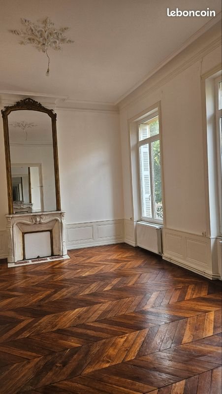 Appartement à louer, 90m², Sedan