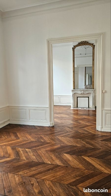 Appartement à louer, 90m², Sedan
