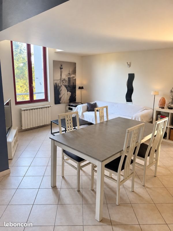 Appartement à louer, 45m², Nîmes