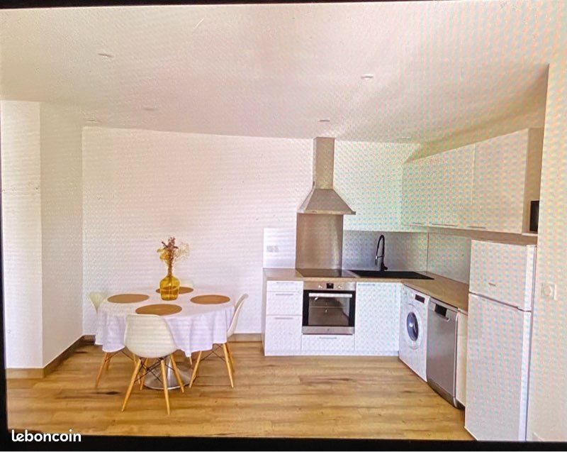 Appartement à louer, 50m², Venzolasca