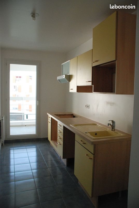 Appartement à louer, 68m², Massy