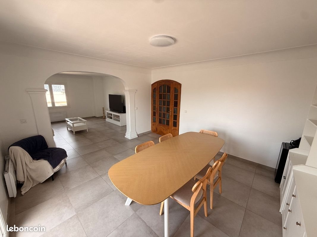 Appartement à louer, 110m², Fréjus