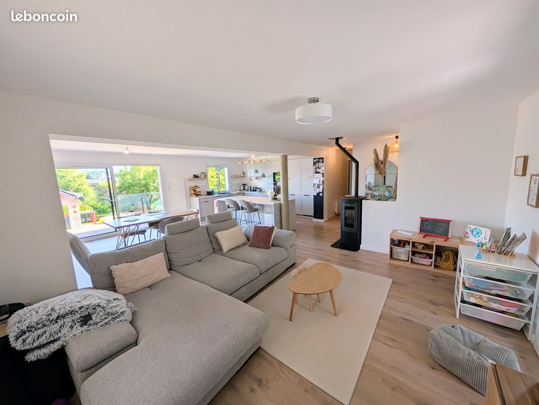 Maison à louer, 180m², Poisy
