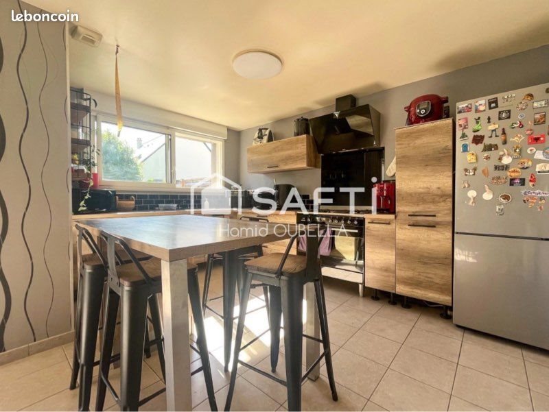 Maison à vendre, 112m², Évron