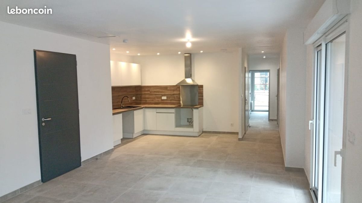 Maison à louer, 77m², Meynes