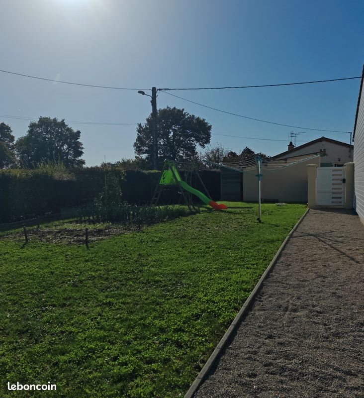 Maison à vendre, 161m², Charroux