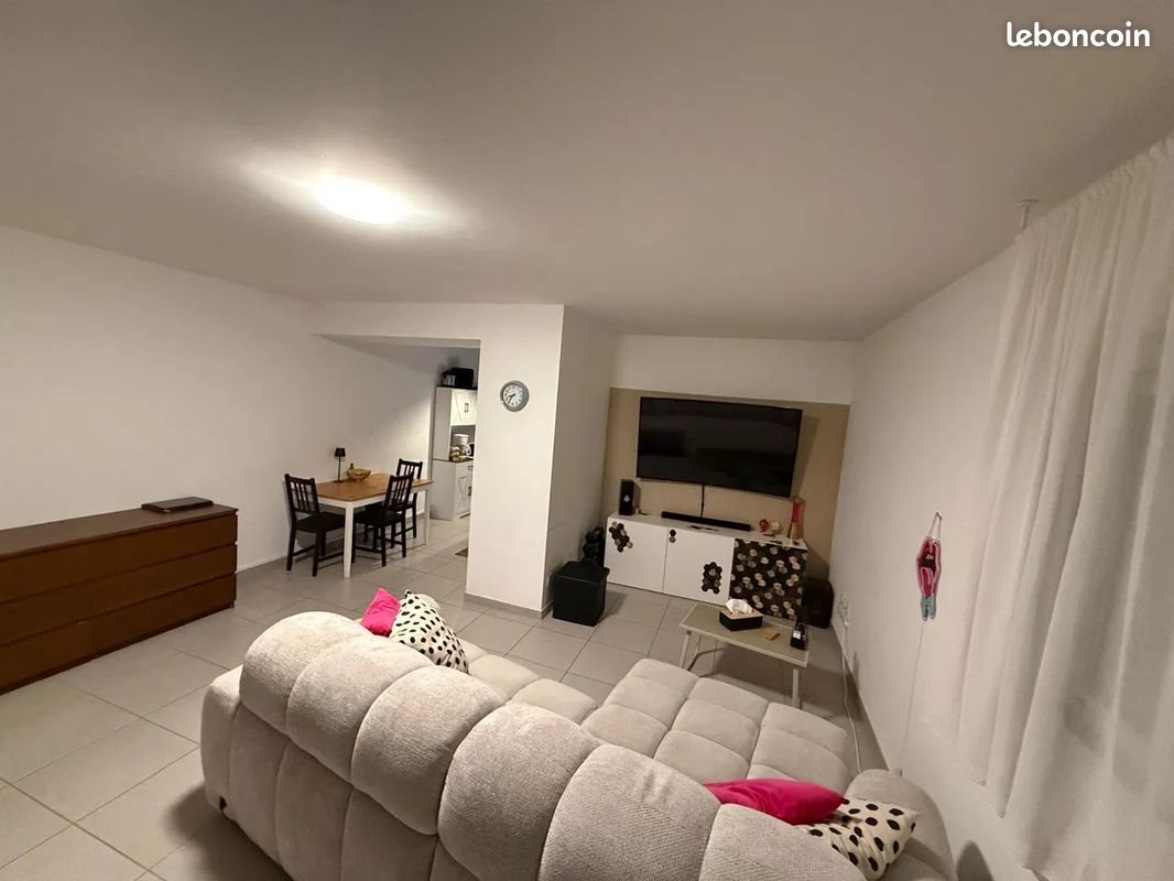 Appartement à louer, 70m², Vétraz-Monthoux