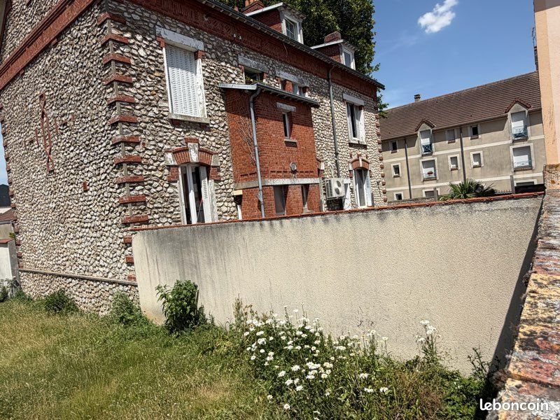 Appartement à louer, 27m², Auneau