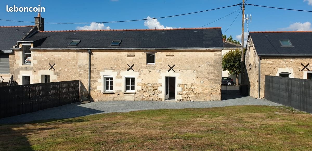 Maison à louer, 87m², Louresse-Rochemenier