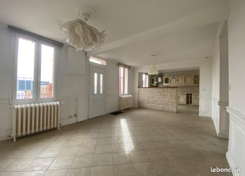 Maison à louer, 136m², Menneval