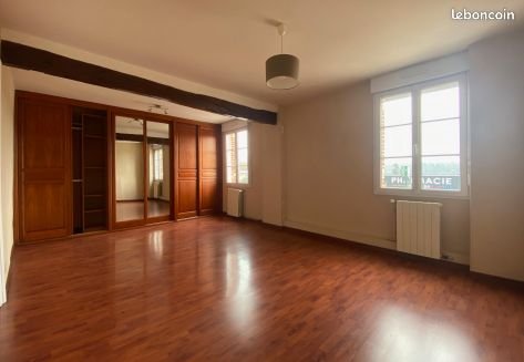 Maison à louer, 136m², Menneval
