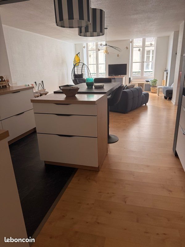 Appartement à louer, 120m², Aurillac