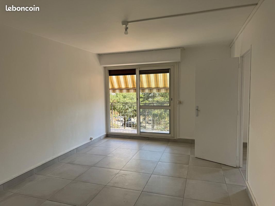Appartement à louer, 69m², Rillieux-la-Pape
