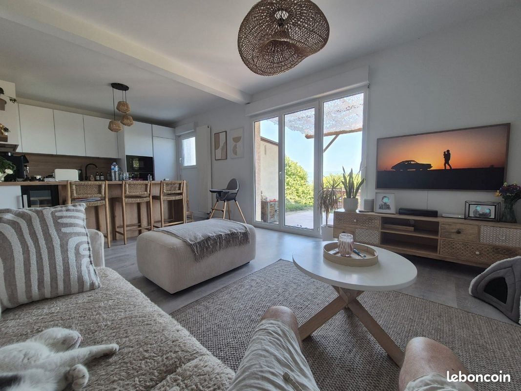 Maison à louer, 90m², Marin