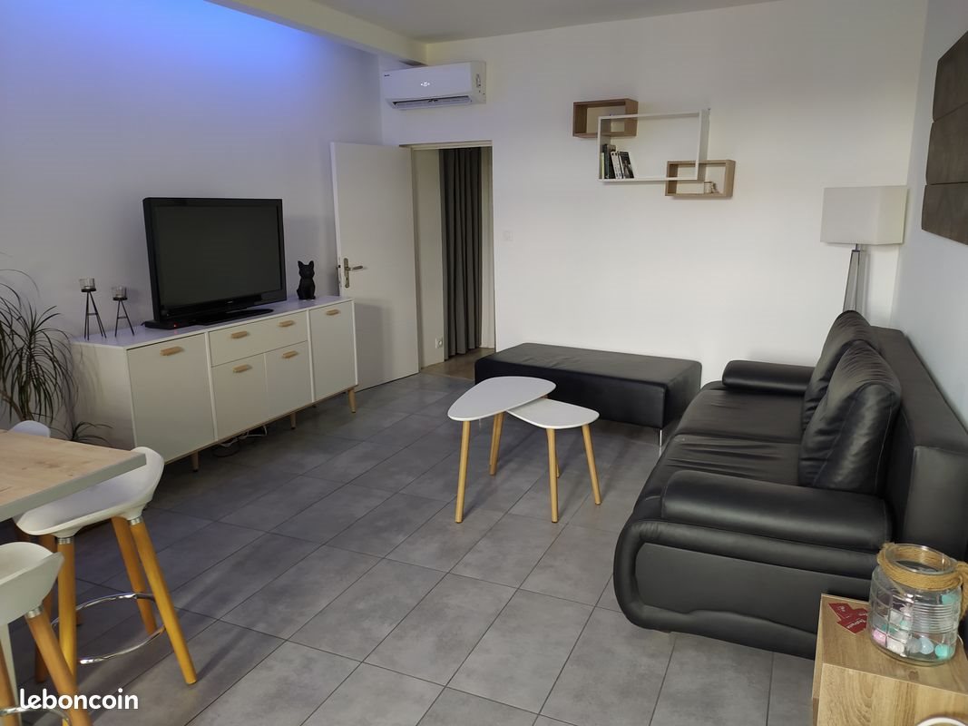 Appartement à louer, 77m², Lunel