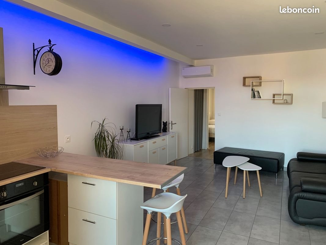Appartement à louer, 77m², Lunel