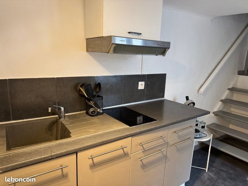 Appartement à louer, 34m², Nîmes