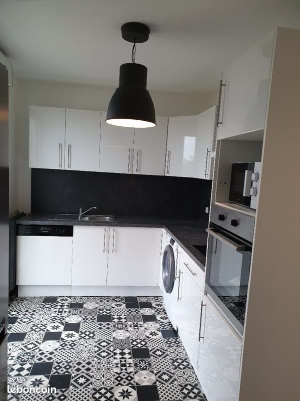 Appartement à louer, 78m², Pessac