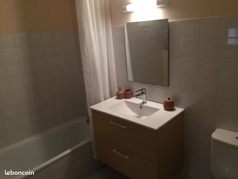 Appartement à louer, 35m², Saint-Paul-Trois-Châteaux