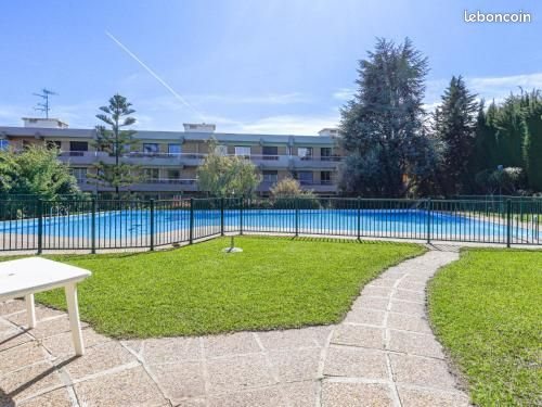 Appartement à louer, 50m², Mandelieu-la-Napoule