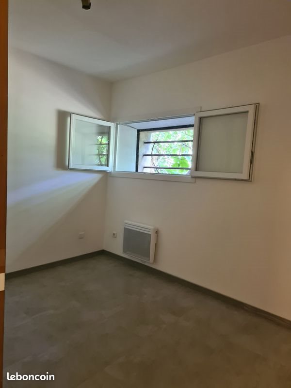 Appartement à louer, 60m², Saint-Maximin-la-Sainte-Baume
