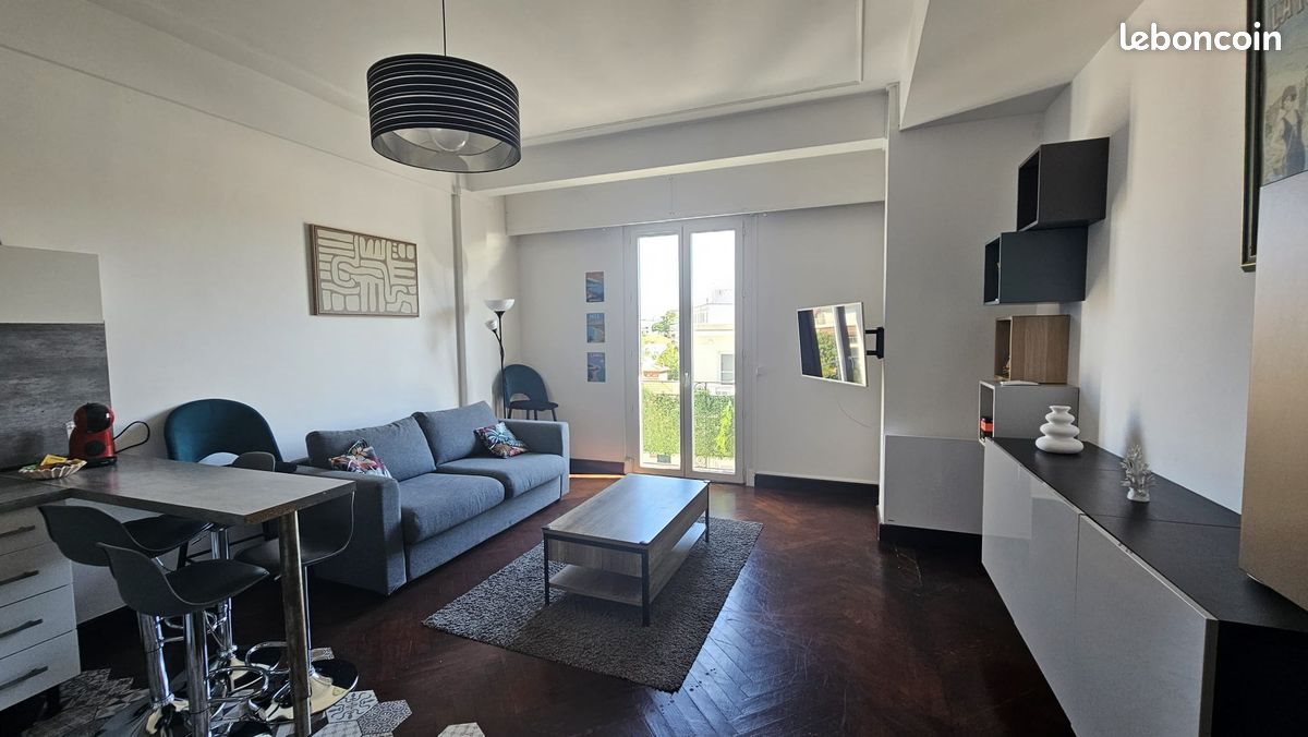 Appartement à louer, 54m², Antibes