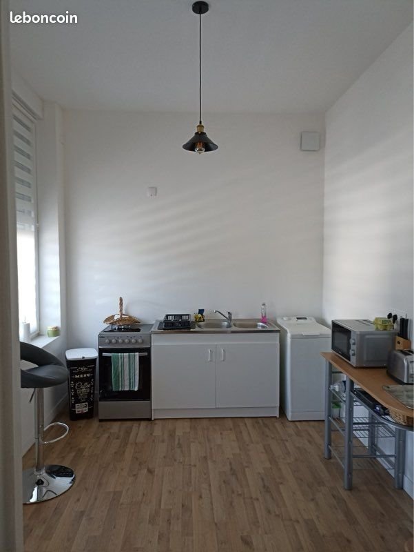 Appartement à louer, 83m², Solesmes