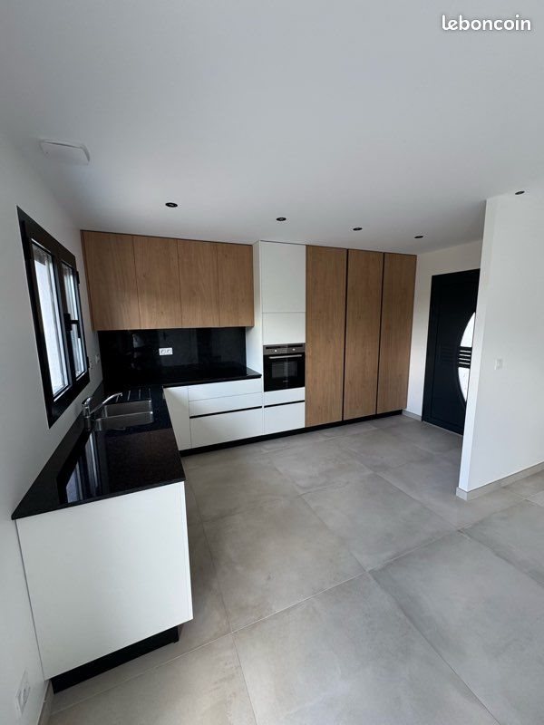 Maison à louer, 85m², Anneyron