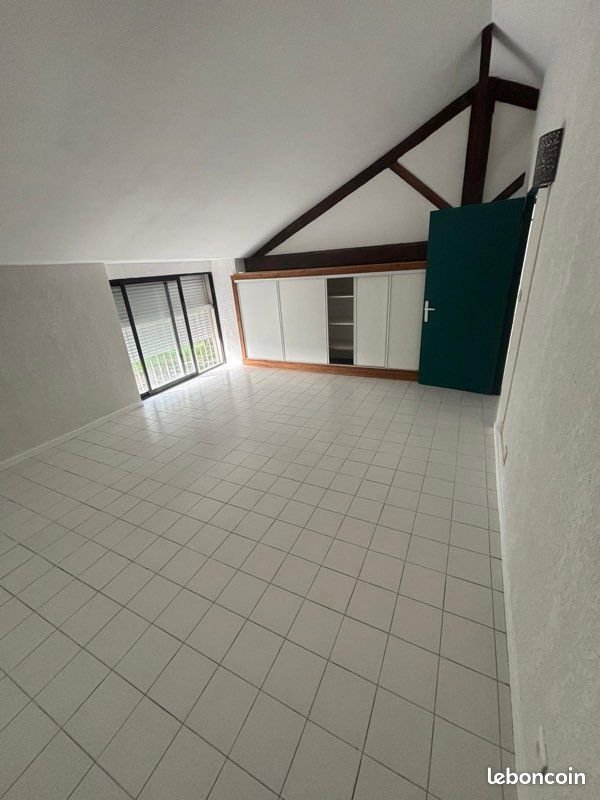 Appartement à louer, 70m², Oraison