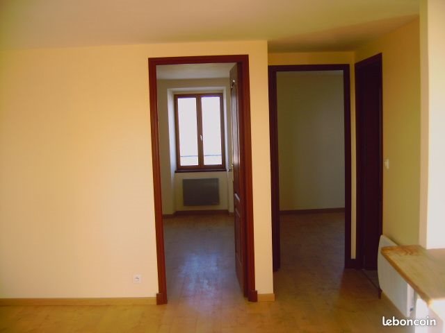 Appartement à louer, 45m², Rieupeyroux