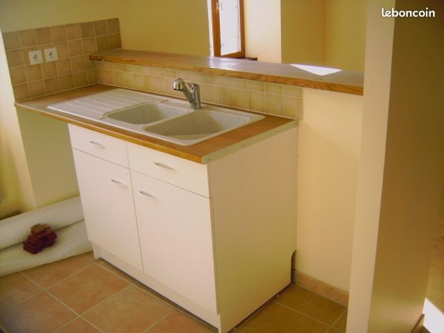 Appartement à louer, 45m², Rieupeyroux