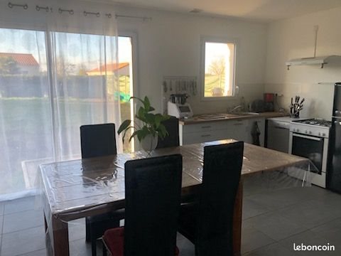 Maison à louer, 90m², Valanjou