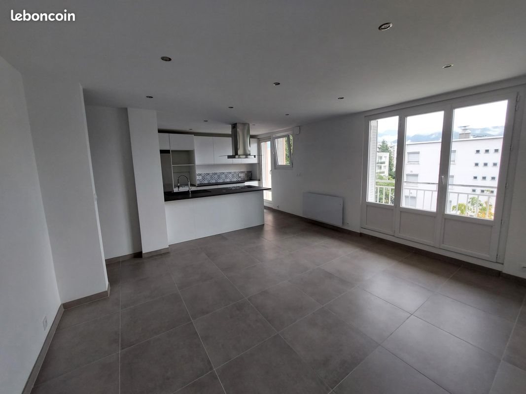 Appartement à louer, 82m², Meylan