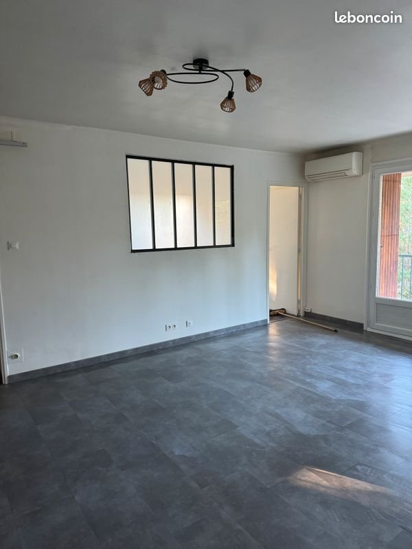 Appartement à louer, 552m², La Ciotat