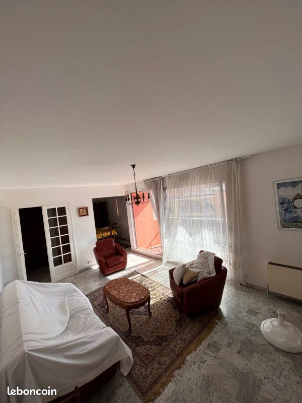 Appartement à louer, 80m², Vallauris