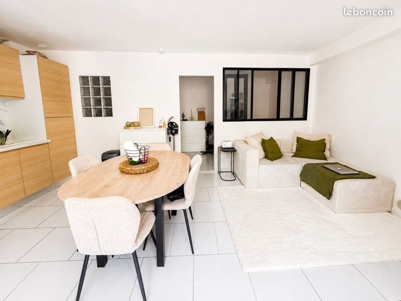 Appartement à louer, 35m², Rousset