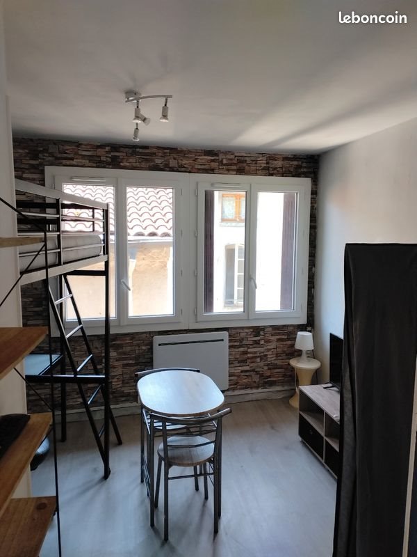 Appartement à louer, 20m², Saint-Girons