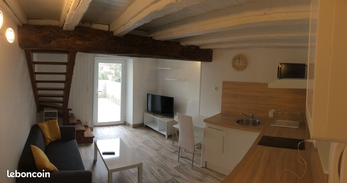 Appartement à louer, 28m², Saintes
