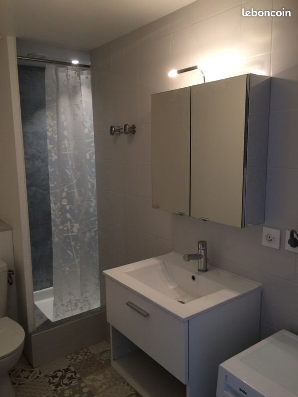 Appartement à louer, 28m², Saintes