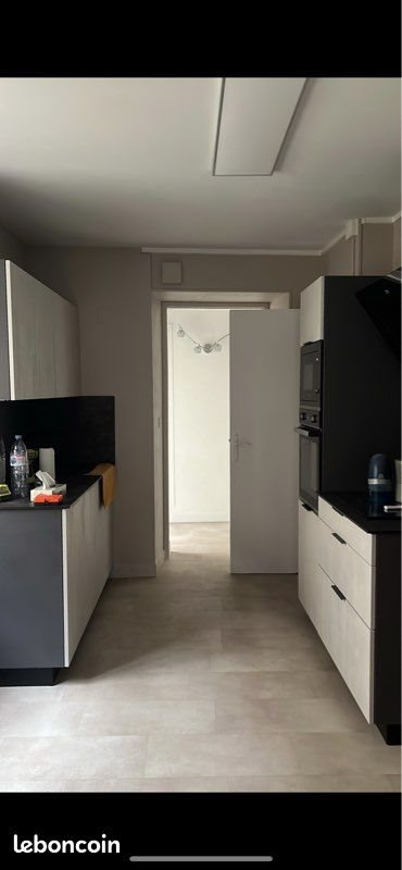 Maison à louer, 78m², Froncles