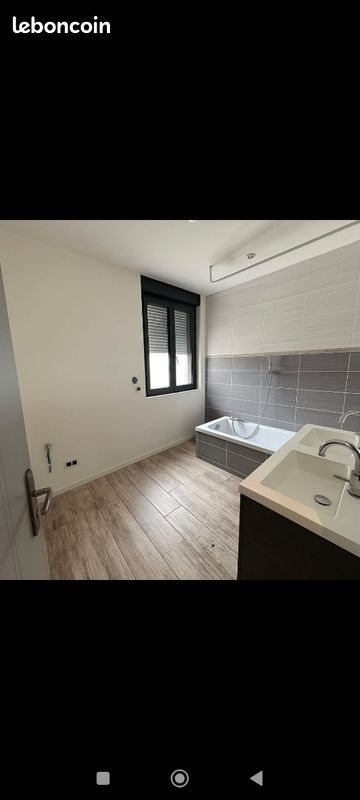 Appartement à louer, 130m², Grandfontaine