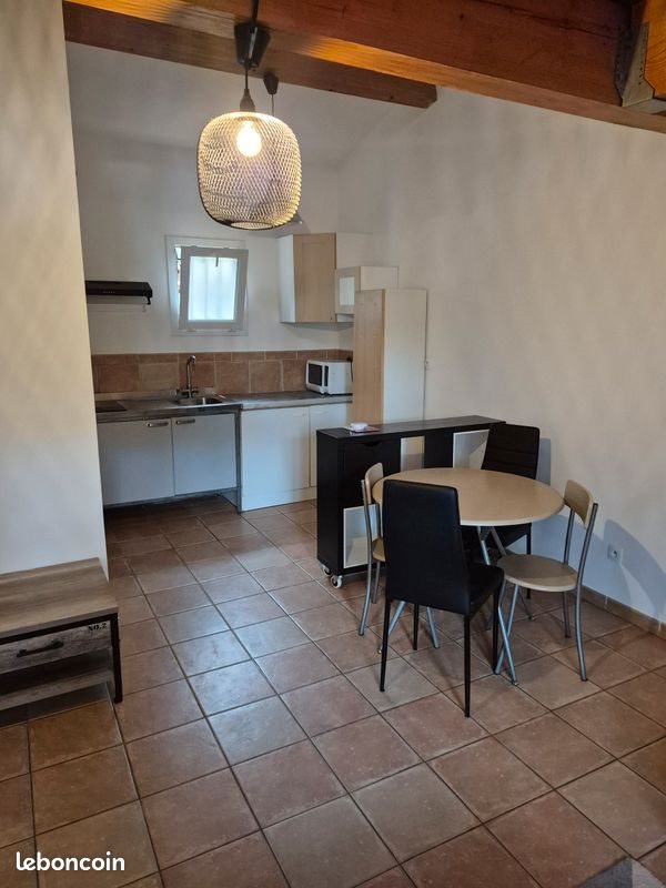 Appartement à louer, 28m², Nîmes