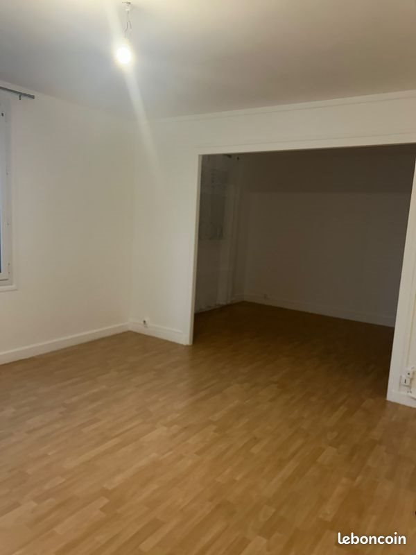Appartement à louer, 70m², Noyon