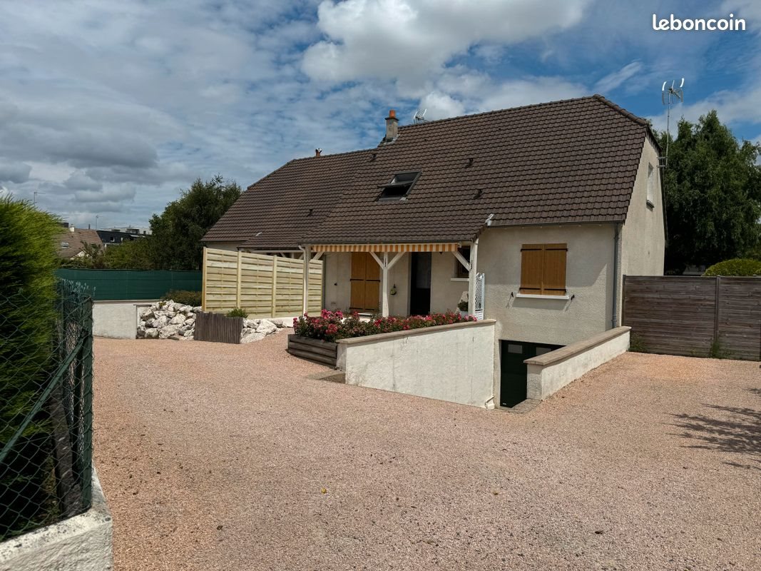 Maison à louer, 110m², Saint-Cyr-sur-Loire