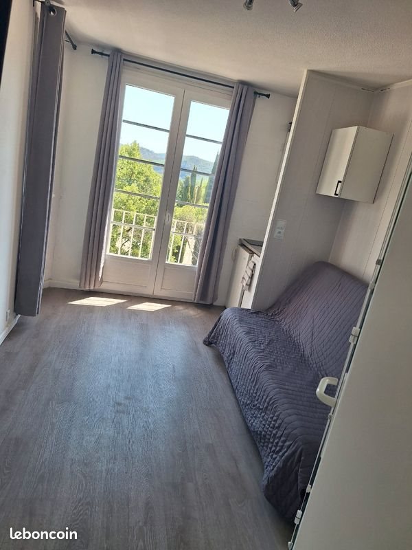 Appartement à louer, 17m², Gréoux-les-Bains
